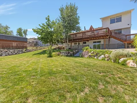 Exterior - 1005 E Violet Dr S, Sandy, UT 84094 photo 5 of 6