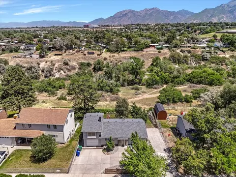 View/Area - 1005 E Violet Dr S, Sandy, UT 84094 photo 2 of 3