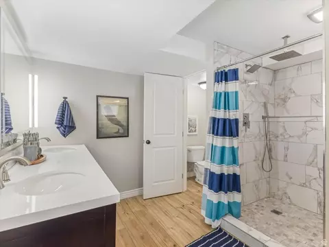 Bath - 1005 E Violet Dr S, Sandy, UT 84094 photo 5 of 5