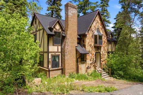 2760 E Kaibab Cir N #27, Sundance, UT 84604