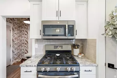 Kitchen - 1058 E 300 S, Smithfield, UT 84335 photo 3 of 4