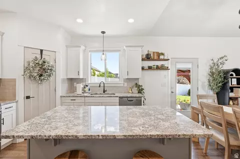 Kitchen - 1058 E 300 S, Smithfield, UT 84335 photo 2 of 4