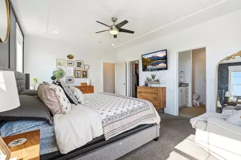 Bedroom - 1058 E 300 S, Smithfield, UT 84335 photo 4 of 10