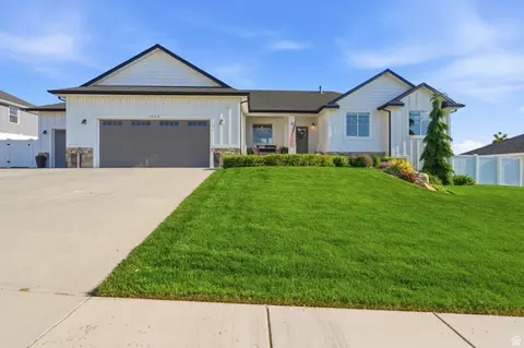 Exterior - 1058 E 300 S, Smithfield, UT 84335 photo 3 of 14