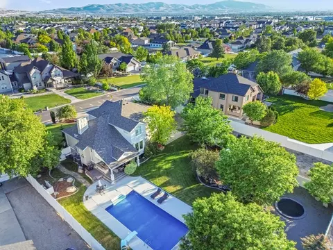 View/Area - 469 E 12000 S, Draper, UT 84020 photo 7 of 11