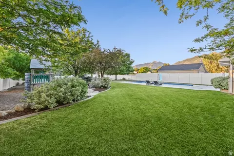 Exterior - 469 E 12000 S, Draper, UT 84020 photo 17 of 44