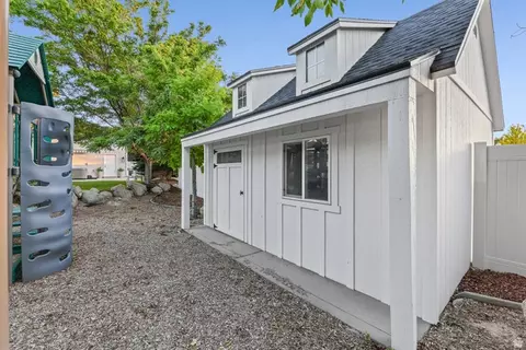 Exterior - 469 E 12000 S, Draper, UT 84020 photo 32 of 44