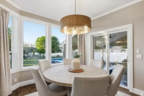 Dining - 469 E 12000 S, Draper, UT 84020 photo 2 of 4
