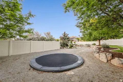 Exterior - 469 E 12000 S, Draper, UT 84020 photo 31 of 44