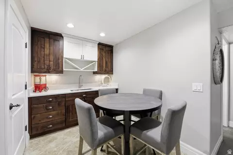 Dining - 469 E 12000 S, Draper, UT 84020 photo 3 of 4