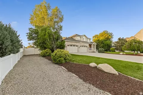 Exterior - 469 E 12000 S, Draper, UT 84020 photo 24 of 44