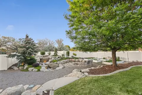 Exterior - 469 E 12000 S, Draper, UT 84020 photo 10 of 44
