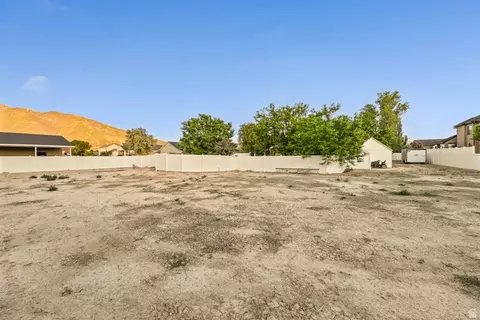 Exterior - 469 E 12000 S, Draper, UT 84020 photo 36 of 44