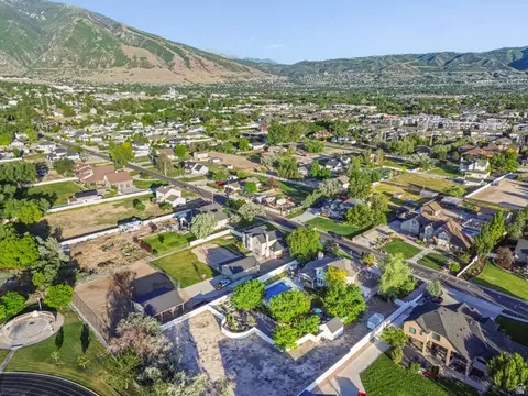 View/Area - 469 E 12000 S, Draper, UT 84020 photo 10 of 11
