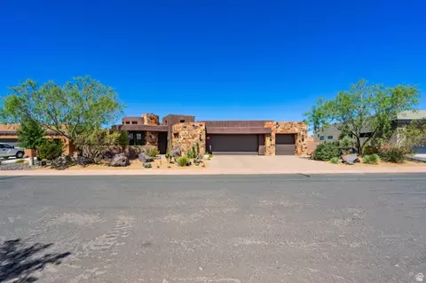 3202 S Sandstone Dr, Hurricane, UT 84737