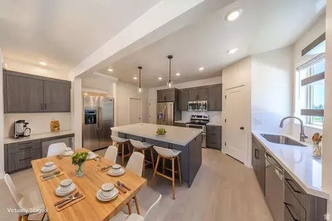 Kitchen - 1878 W Springwater Ln, Vineyard, UT 84059 photo 1 of 3