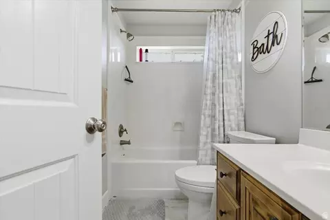 Bath - 772 E 600 S, Preston, ID 83263 photo 1 of 3
