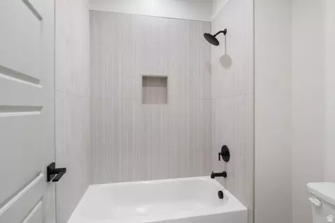 Bath - 1027 N 390 E, American Fork, UT 84003 photo 9 of 10