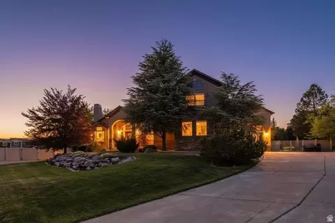 5337 W Hidden Rose Cir, Herriman, UT 84096