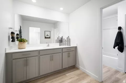 Bath - 2156 E Hummingbird Dr #4107, Eagle Mountain, UT 84005 photo 2 of 2