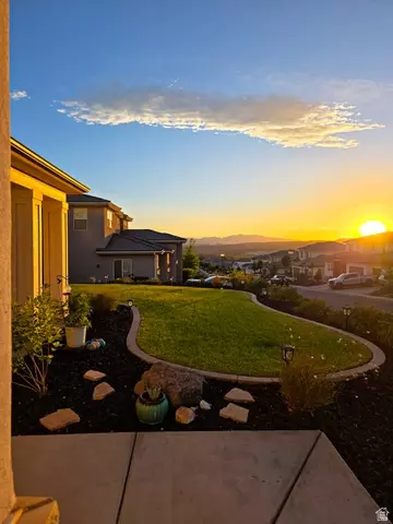 Exterior - 1504 E Black Brush Dr, Washington, UT 84780 photo 17 of 18