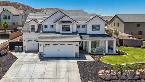1504 E Black Brush Dr, Washington, UT 84780