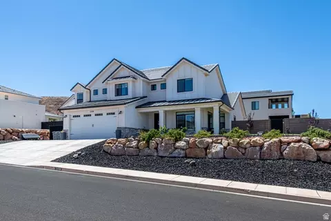 Exterior - 1504 E Black Brush Dr, Washington, UT 84780 photo 5 of 18