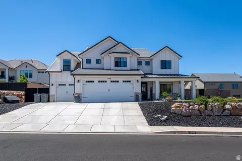 Exterior - 1504 E Black Brush Dr, Washington, UT 84780 photo 3 of 18