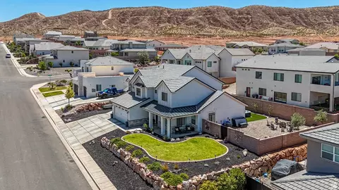 View/Area - 1504 E Black Brush Dr, Washington, UT 84780 photo 2 of 7