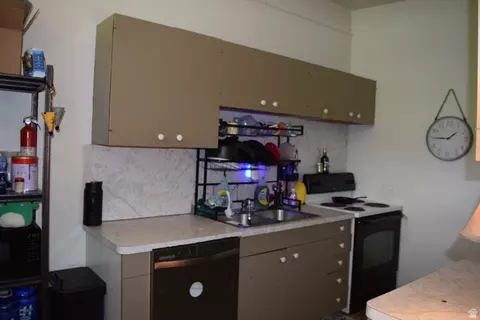 Kitchen - 3369 Gramercy Ave, Ogden, UT 84403 photo 3 of 9