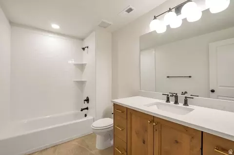 2136 N 725 W, Centerville, UT 84014 photo 38