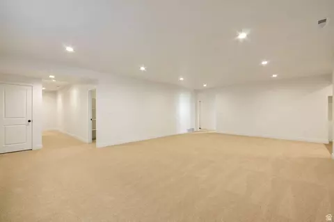 2136 N 725 W, Centerville, UT 84014 photo 34