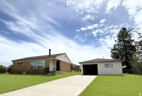 135 E 4700 S, Washington Terrace, UT 84405