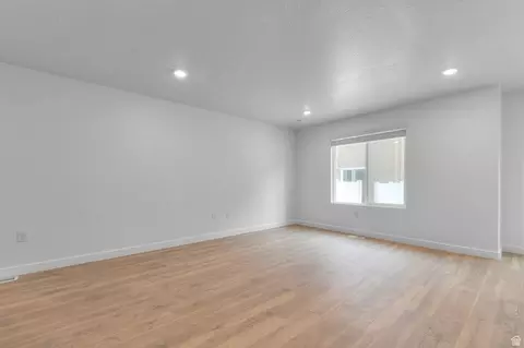 Living - 1865 E 640 N #1230, Salem, UT 84653 photo 2 of 2