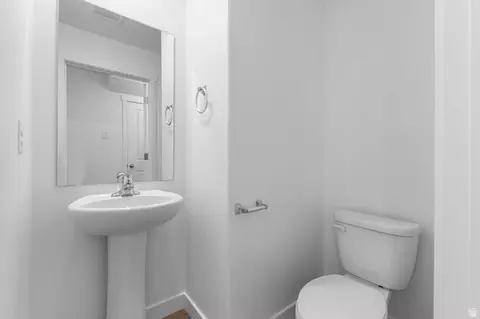 Bath - 1865 E 640 N #1230, Salem, UT 84653 photo 1 of 3