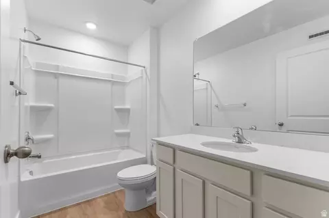 Bath - 1865 E 640 N #1230, Salem, UT 84653 photo 2 of 3