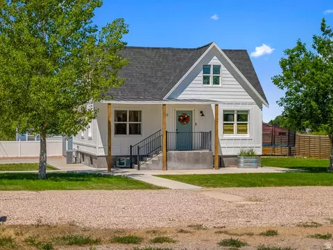 90 S 200 W, Fillmore, UT 84631