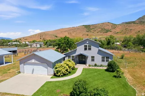 9664 E 400 S, Huntsville, UT 84317