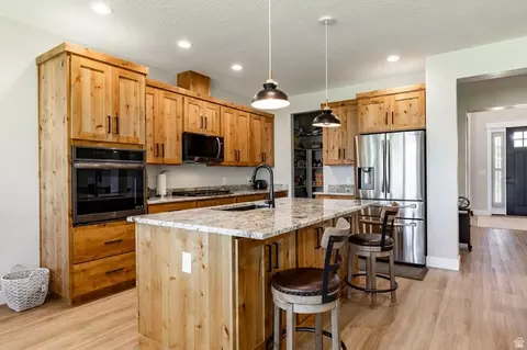 Kitchen - 85 W 1200 N, Mapleton, UT 84664 photo 1 of 5