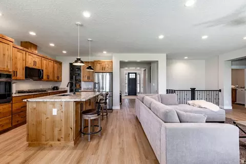 Entry Way - 85 W 1200 N, Mapleton, UT 84664 photo 1 of 4
