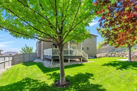 Exterior - 6957 N Comanche St, Eagle Mountain, UT 84005 photo 7 of 14