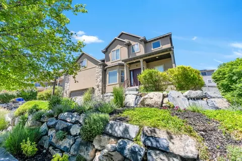 Exterior - 6957 N Comanche St, Eagle Mountain, UT 84005 photo 3 of 14
