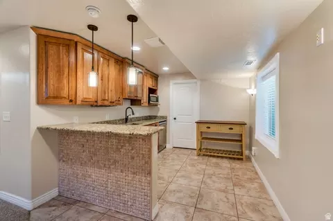 Kitchen - 6957 N Comanche St, Eagle Mountain, UT 84005 photo 3 of 4