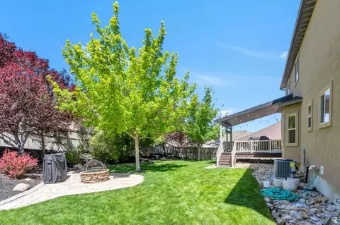 Exterior - 6957 N Comanche St, Eagle Mountain, UT 84005 photo 11 of 14