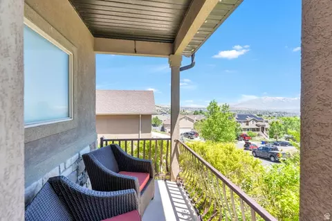 Exterior - 6957 N Comanche St, Eagle Mountain, UT 84005 photo 13 of 14