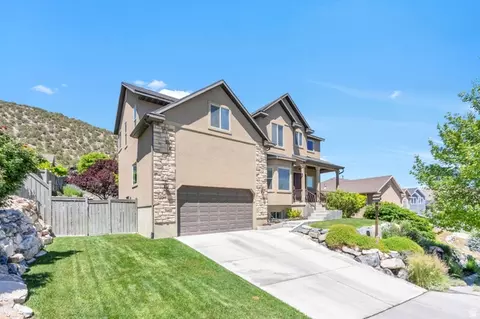Exterior - 6957 N Comanche St, Eagle Mountain, UT 84005 photo 2 of 14