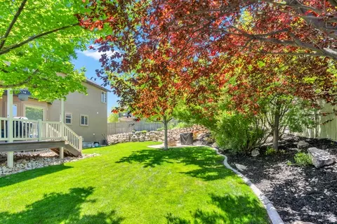 Exterior - 6957 N Comanche St, Eagle Mountain, UT 84005 photo 8 of 14