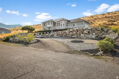 Exterior - 10965 N Wallace Ln, Tremonton, UT 84337 photo 1 of 9
