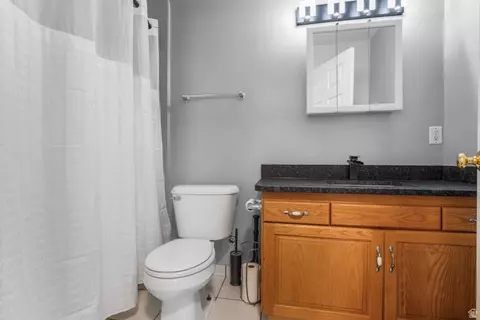 Bath - 10965 N Wallace Ln, Tremonton, UT 84337 photo 7 of 7