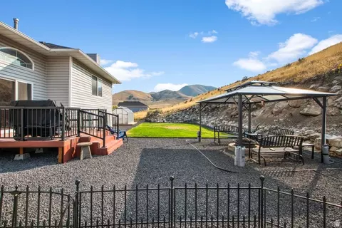 Exterior - 10965 N Wallace Ln, Tremonton, UT 84337 photo 3 of 9